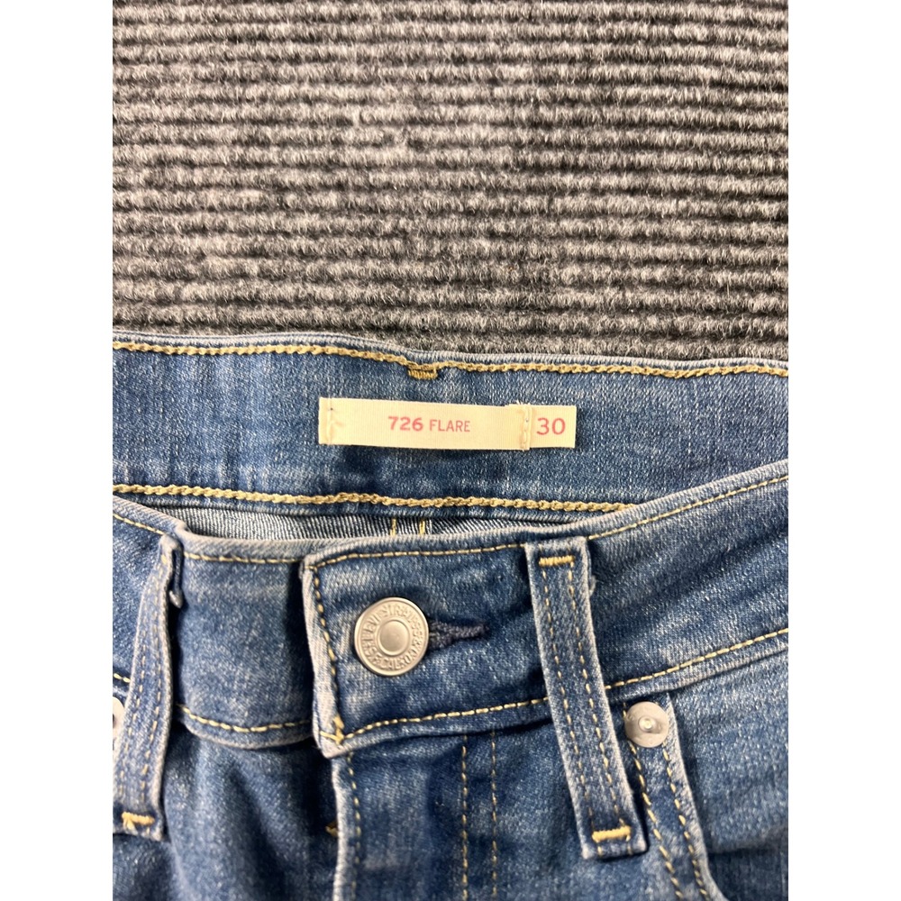 Levi's 726 Flare Jeans Womens 30 Blue Mid Rise Stretch Raw Hem Denim Pants - Picture 10 of 12